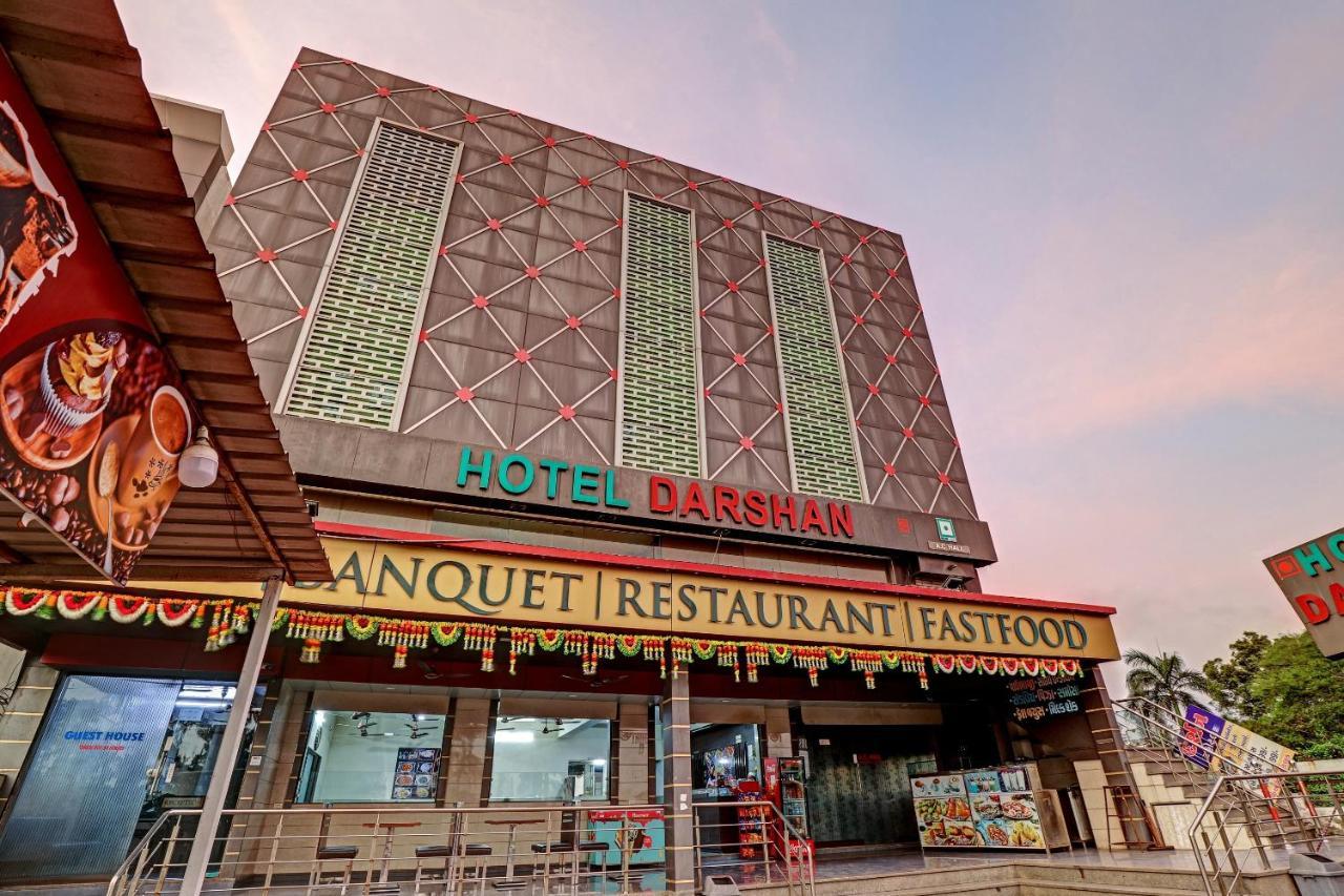Oyo 82461 Hotel Darshan Banquet And Rooms Surat Luaran gambar